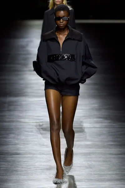 Look 54